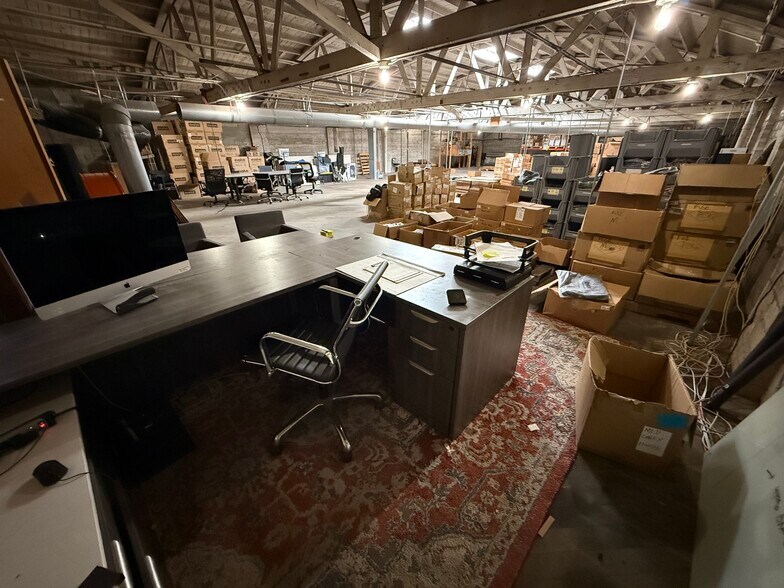 More Photos Of 114 S Coast Hwy, Oceanside General Retail For Lease