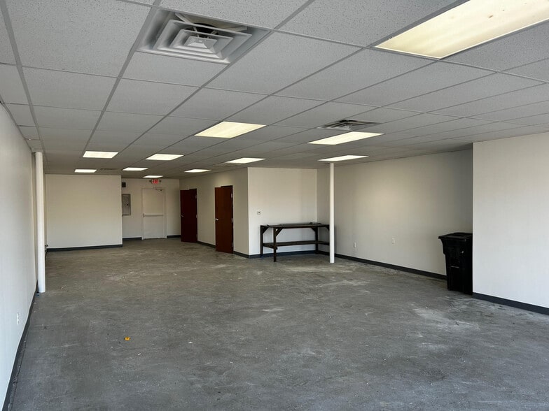 More Photos Of 500 S Lake Dallas Dr, Lake Dallas Daycare Center For Lease