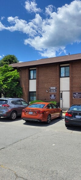 More Photos Of 8990-9002 Fern Park Dr, Burke Medical For Sale