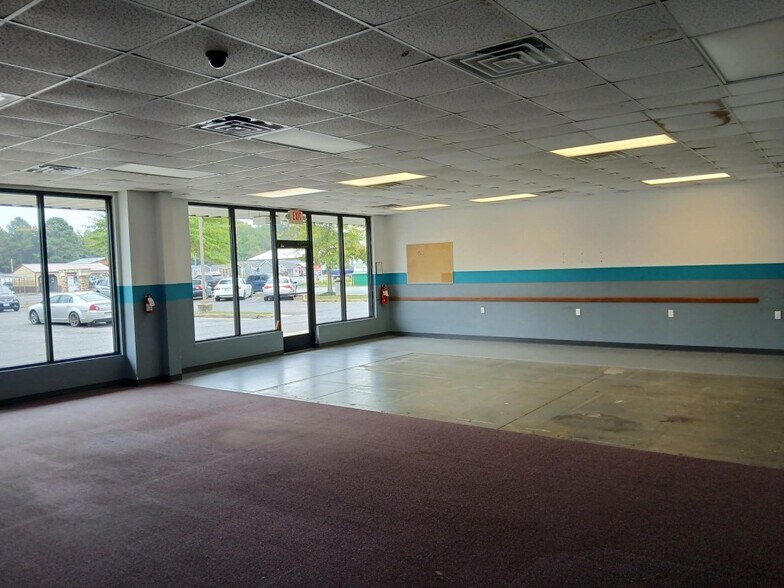 More Photos Of 6374 Patriot Hwy, Spotsylvania General Retail For Lease