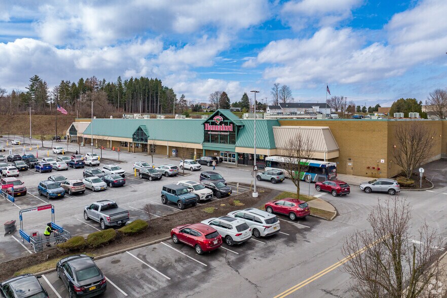 Primary Photo Of 4593 Commercial Dr, New Hartford Supermarket For Lease