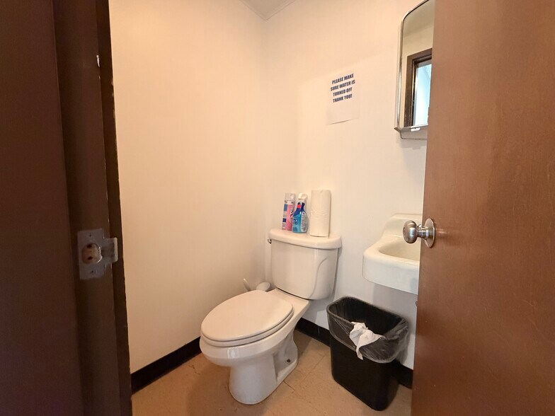 More Photos Of 333 School St, Pawtucket Medical For Sale