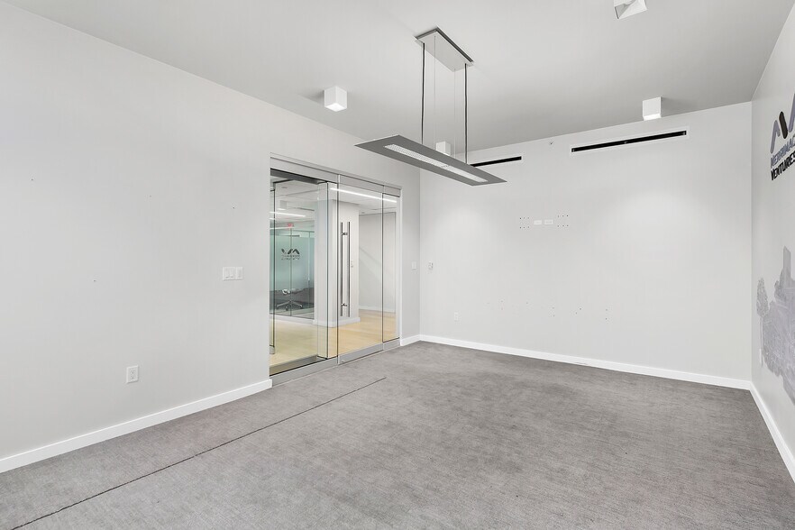 More Photos Of 2455 E Sunrise Blvd, Fort Lauderdale Loft Creative Space For Sale