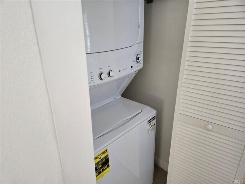 More Photos Of 1484 N Clybourn Ave, Burbank Apartments For Sale