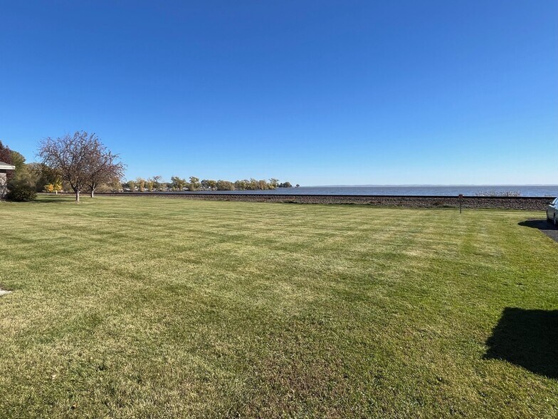 More Photos Of S Main St @ 17th Ave, Oshkosh Land For Sale