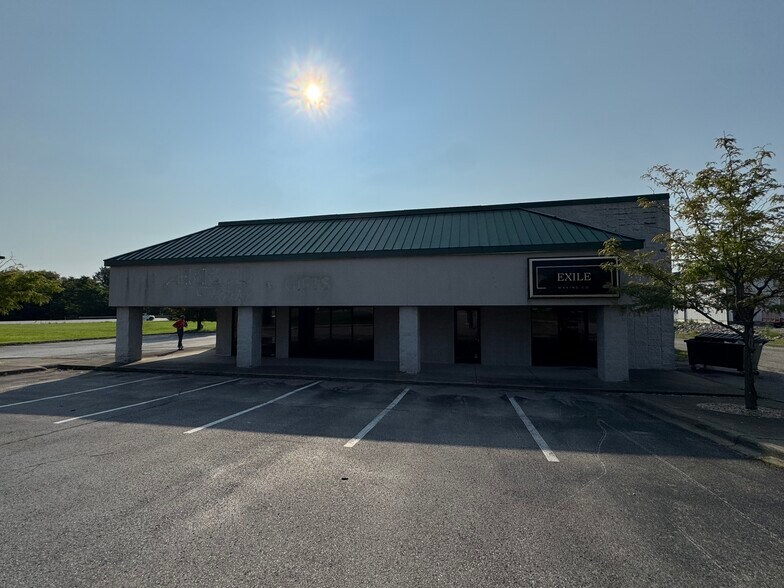 More Photos Of 7414 Highway 311, Sellersburg Freestanding For Lease