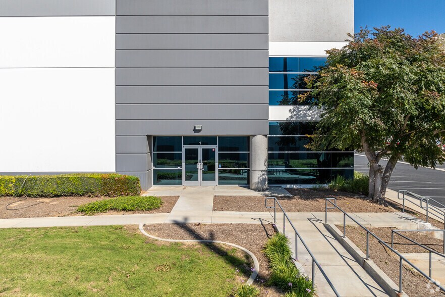 More Photos Of 1280 Northgate St, Riverside Warehouse For Lease