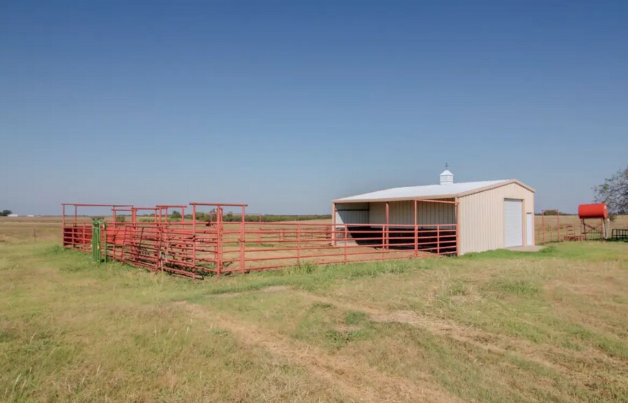 More Photos Of 831 Baker Rd, Pilot Point Land For Sale