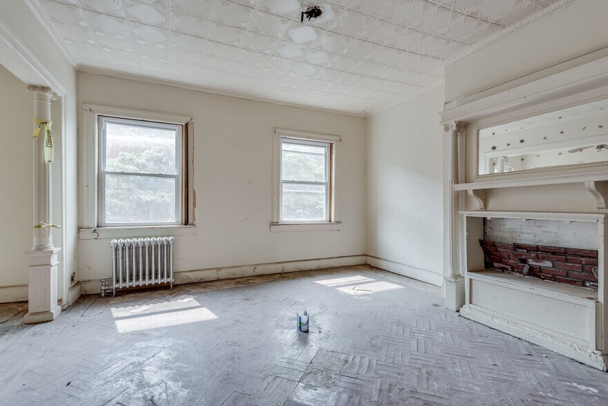 More Photos Of 122 Hoyt St, Brooklyn Multifamily For Sale