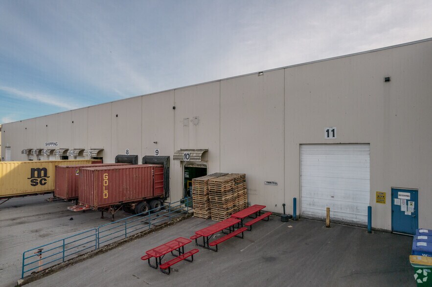 More Photos Of 49 Schooner St, Coquitlam Warehouse For Lease