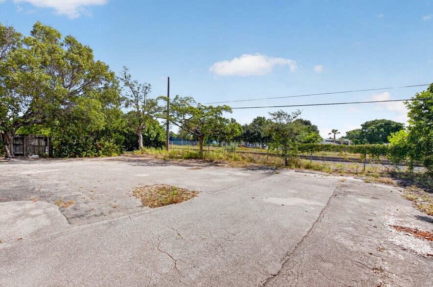More Photos Of 1601 NE 3rd Ave, Delray Beach Apartments For Sale