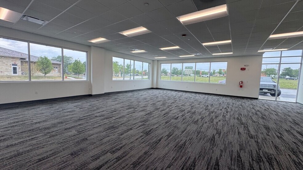 More Photos Of 71-81 Miller Drive, North Aurora Medical For Lease