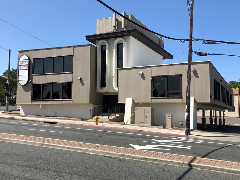 More Photos Of 900 N Cuyamaca St, El Cajon Office For Lease
