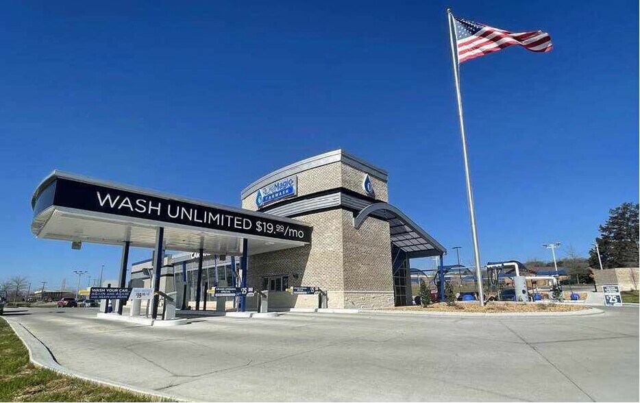 Primary Photo Of 1811 US-1, Vero Beach Carwash For Sale