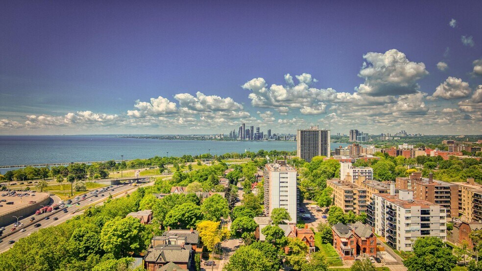 More Photos Of 29 Fraser Ave, Toronto Light Manufacturing For Sale