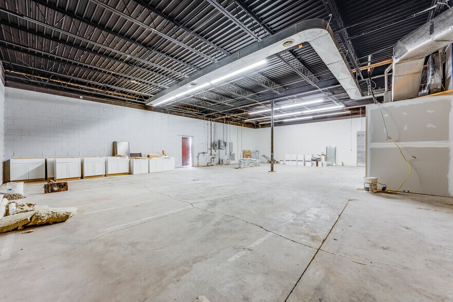 More Photos Of 317 S Virginia Ave, Bridgeport General Retail For Sale