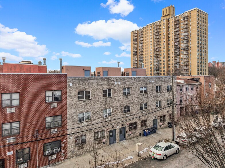 More Photos Of 1684 Banyer Pl, Bronx Apartments For Sale