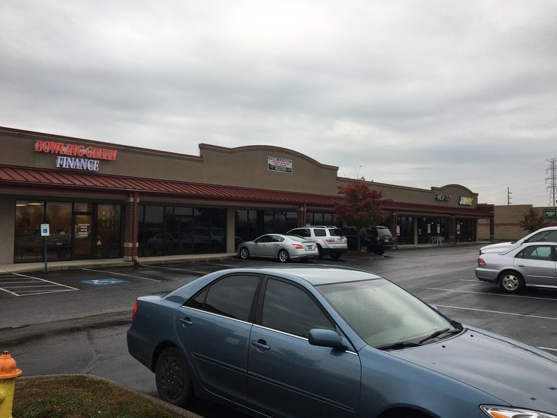 More Photos Of 1355 Veterans Memorial Ln, Bowling Green Storefront For Lease