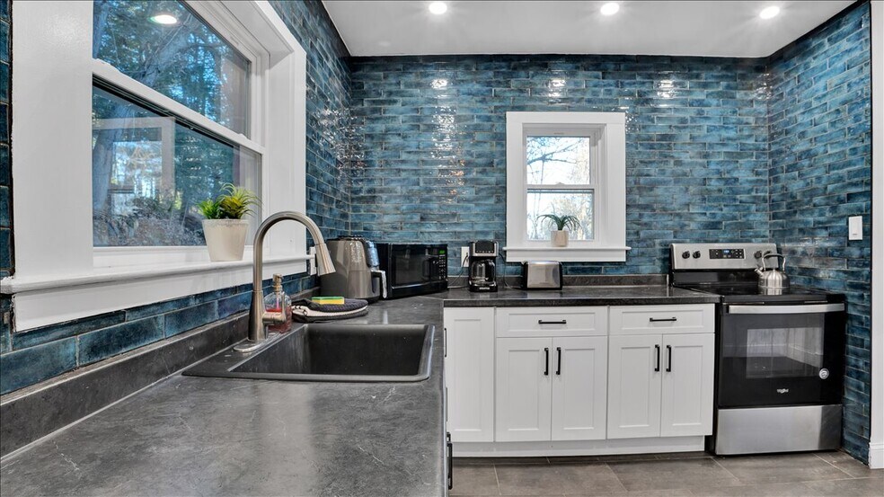 More Photos Of 5951 Milford Rd, East Stroudsburg Specialty For Sale