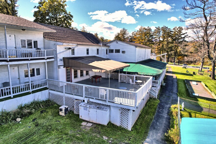 More Photos Of 118 Golden Hill Rd, Cornwallville Hotel For Sale