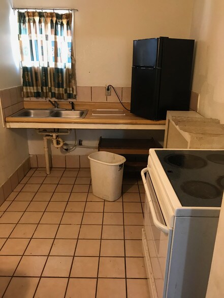 More Photos Of 3000 N Broadway St, Poteau Hotel For Sale