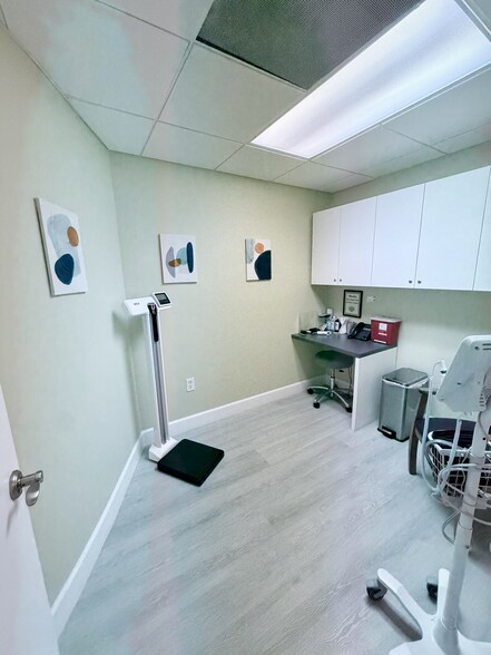 More Photos Of 7765 SW 87th Ave, Miami Medical For Sale