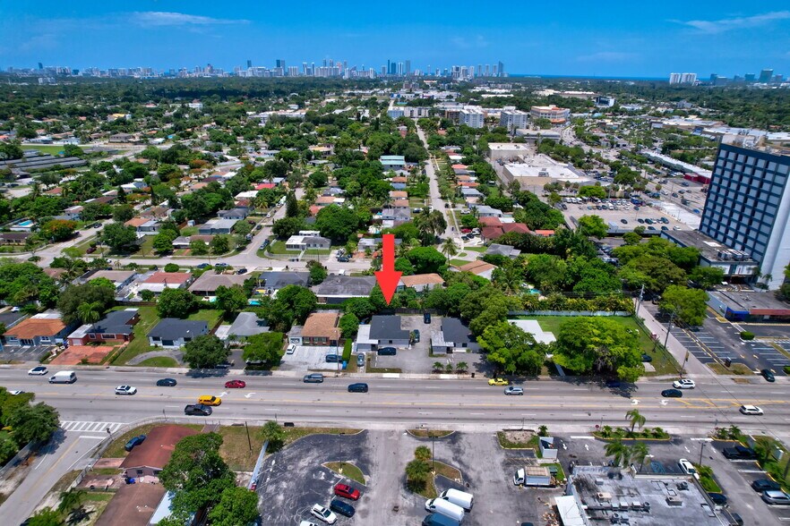 More Photos Of 16811 NE 6th Ave, North Miami Beach Office For Sale