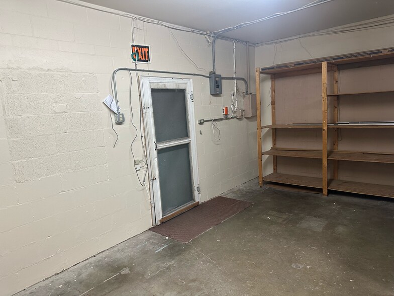 More Photos Of 3642 Tamiami Trl, Port Charlotte Unknown For Lease