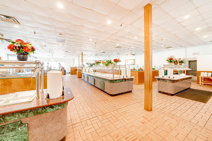 More Photos Of 1400 W Moore Ave, Terrell Restaurant For Sale