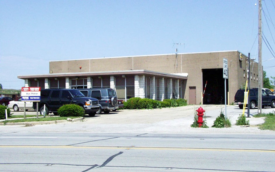 Primary Photo Of 3025 East End Ave, South Chicago Heights Truck Terminal For Sale