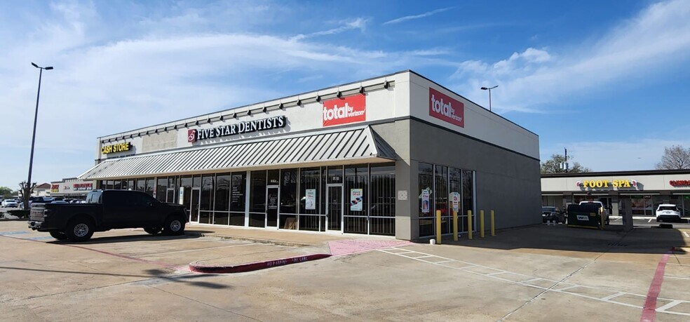 More Photos Of 3515 Spencer Hwy, Pasadena Freestanding For Lease