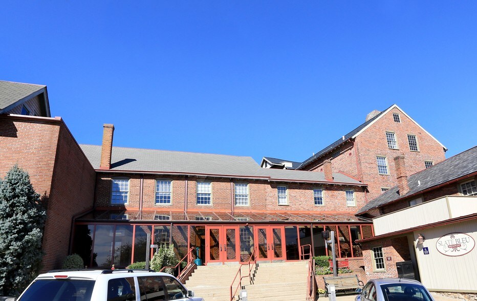 More Photos Of 100 S Main St, Doylestown Office For Lease