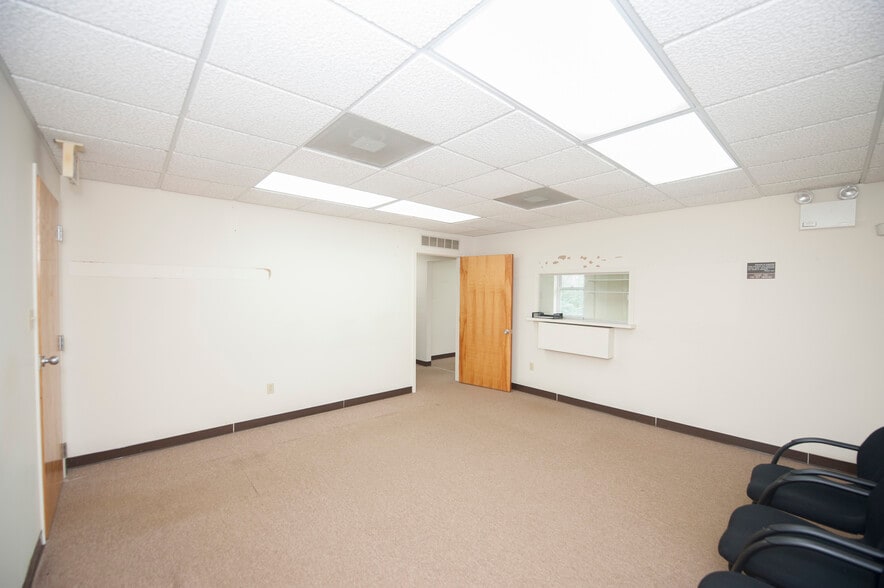 More Photos Of 80 W Welsh Pool Rd, Exton Medical For Lease