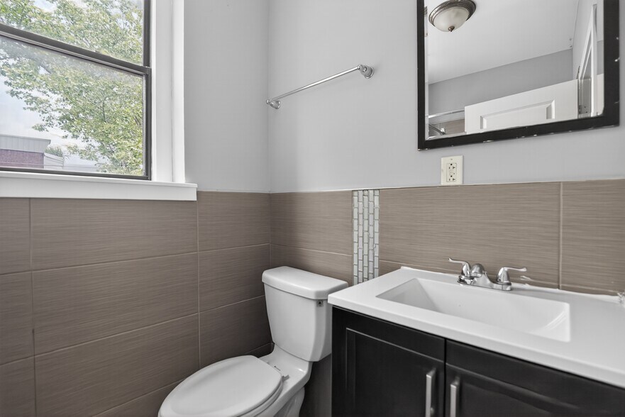 More Photos Of 5400 Walnut St, Philadelphia Apartments For Sale
