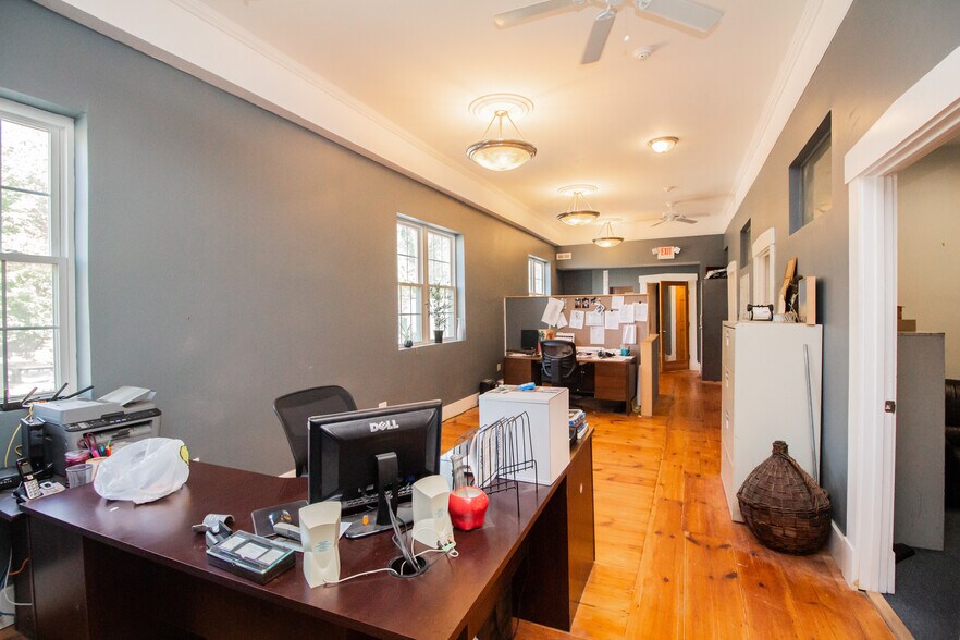 More Photos Of 368 Main St, Southbridge Loft Creative Space For Lease