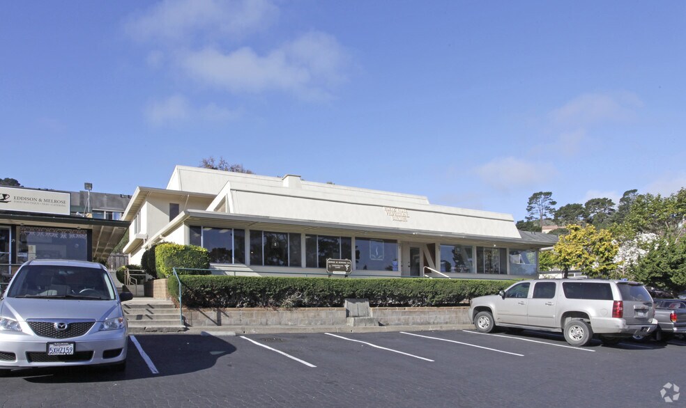 More Photos Of 15-31 Soledad Dr, Monterey Medical For Sale