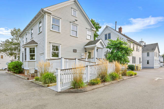 More Photos Of 742-762 Kings Hwy W, Southport Office For Lease