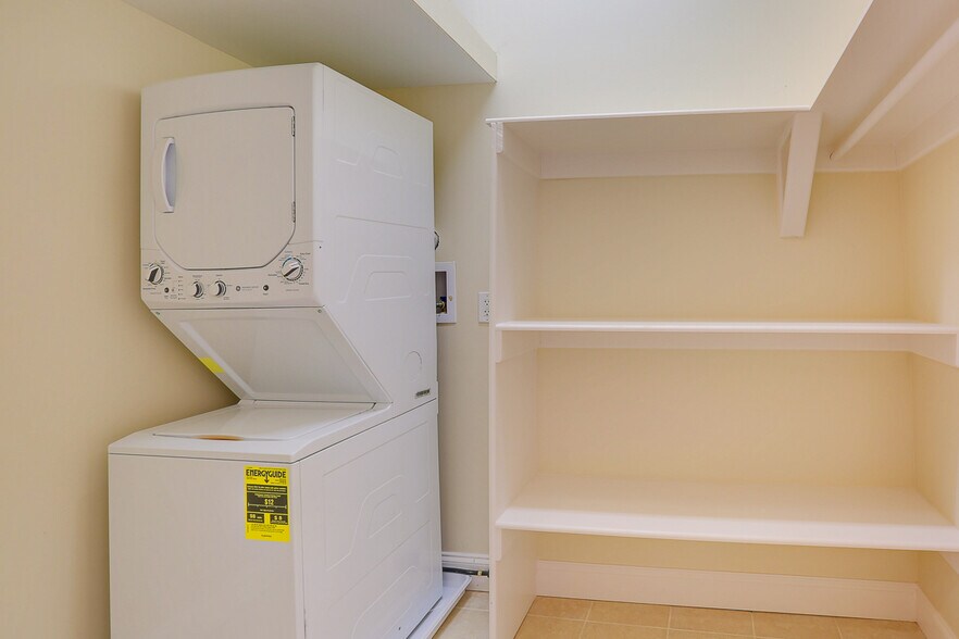 More Photos Of 2116-2118 Saint Paul St, Baltimore Apartments For Sale