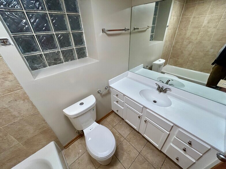 More Photos Of 5644 S Prairie Ave, Chicago Apartments For Sale