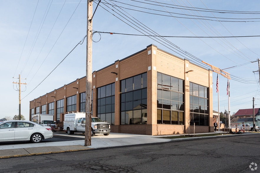 More Photos Of 50 North Ave NE, Massillon Office For Sale
