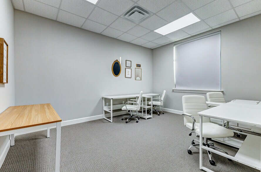 More Photos Of 26717 Westheimer Pky, Katy Medical For Sale
