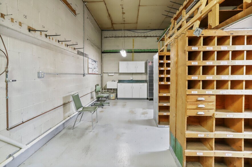 More Photos Of 12258 Buchanan Trl W, Mercersburg Flex For Lease