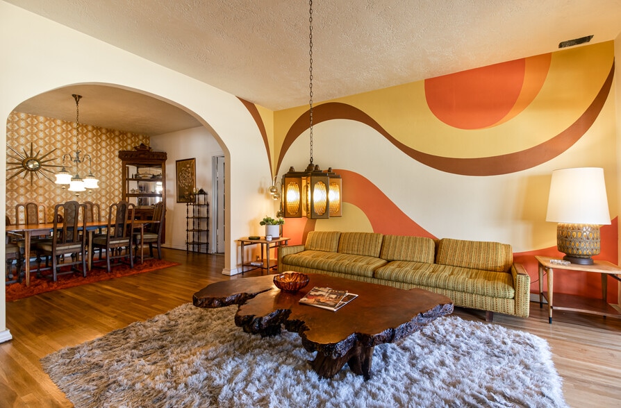 More Photos Of 2048 Mentone Blvd, Mentone Storefront Retail Residential For Sale