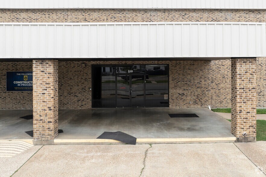 More Photos Of 510 River St, Cleveland Schools For Sale