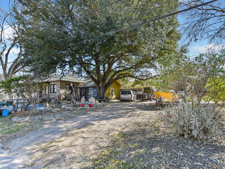 More Photos Of 5405 Prock Ln, Austin Land For Sale
