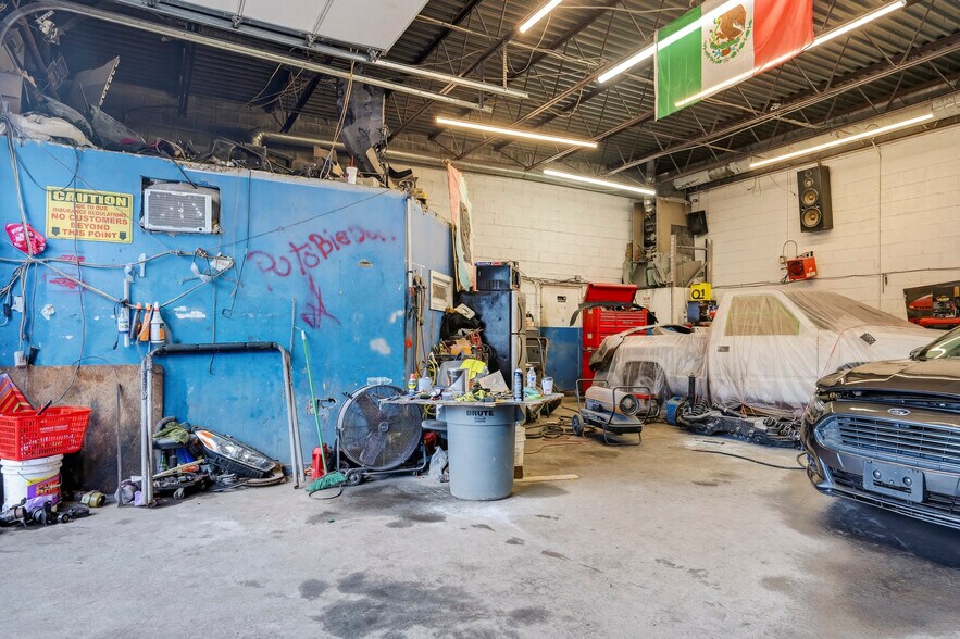 More Photos Of 6125 Tulip St, Philadelphia Auto Repair For Sale