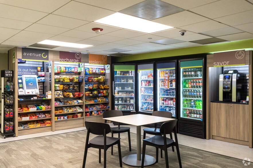 More Photos Of 377 E Butterfield Rd, Lombard Office For Lease