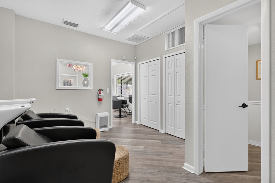 More Photos Of 119 Main St, Auburndale Storefront Retail Office For Sale