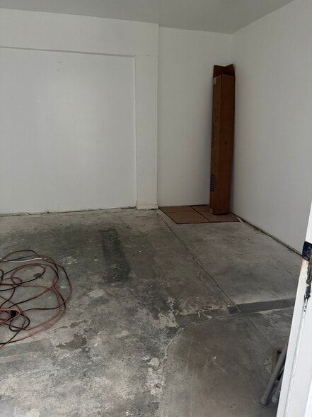 More Photos Of 7450-7454 Melrose Ave, Los Angeles Storefront For Lease