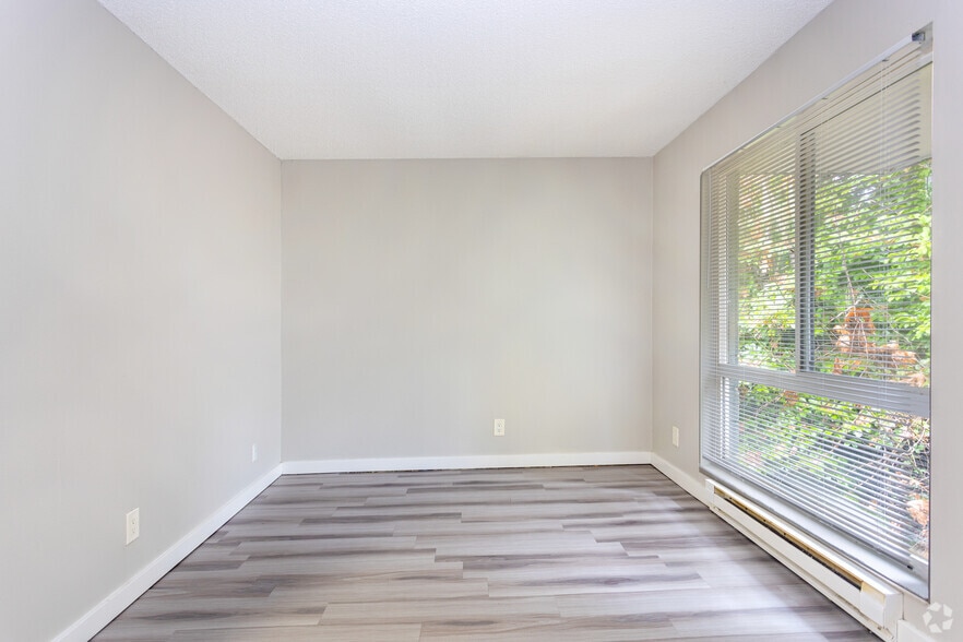 More Photos Of 51 Hayes Pl SW, Renton Apartments For Sale